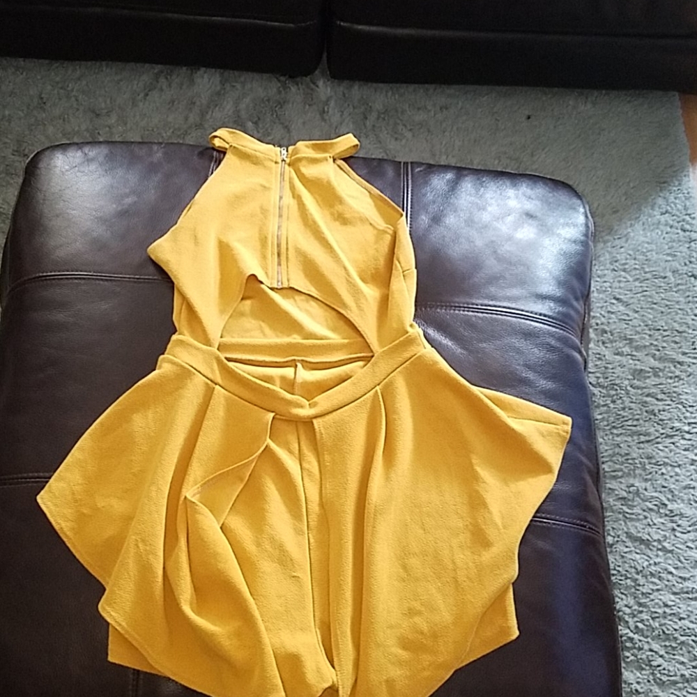 Romper - Picture 2 of 2